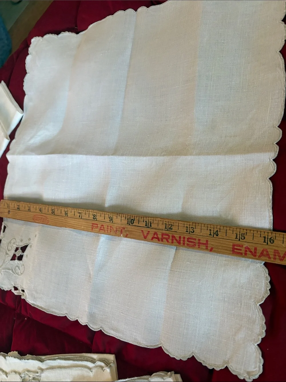 Vintage machine Embroidered White Linen Napkin Set with Scalloped Edges